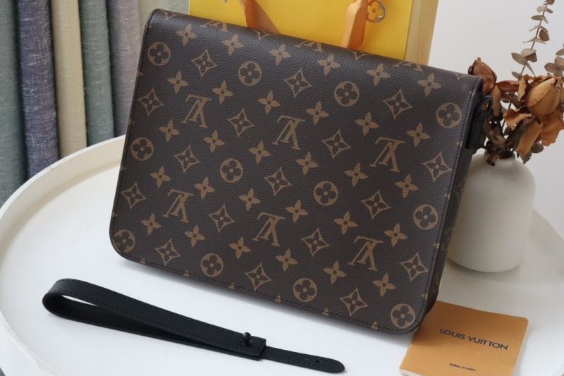 Louis Vuitton Clutch Bags